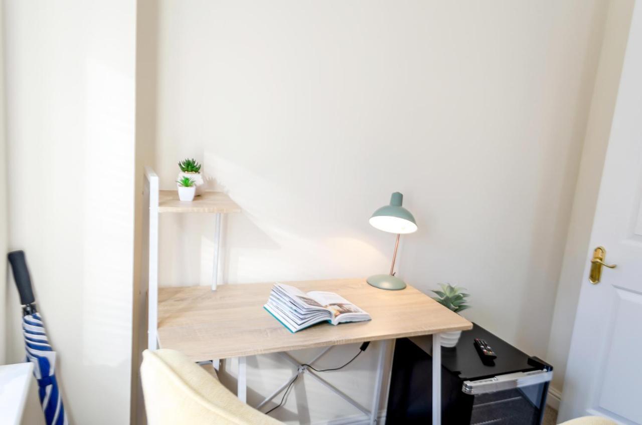 4Br Townhouse Wbalcony Free Parking Fast Wi-Fi Villa NWI Eksteriør bilde